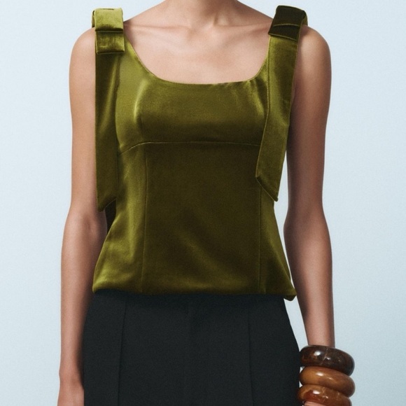 ZARA Green Velvet Bow Top NWT - Picture 1 of 14